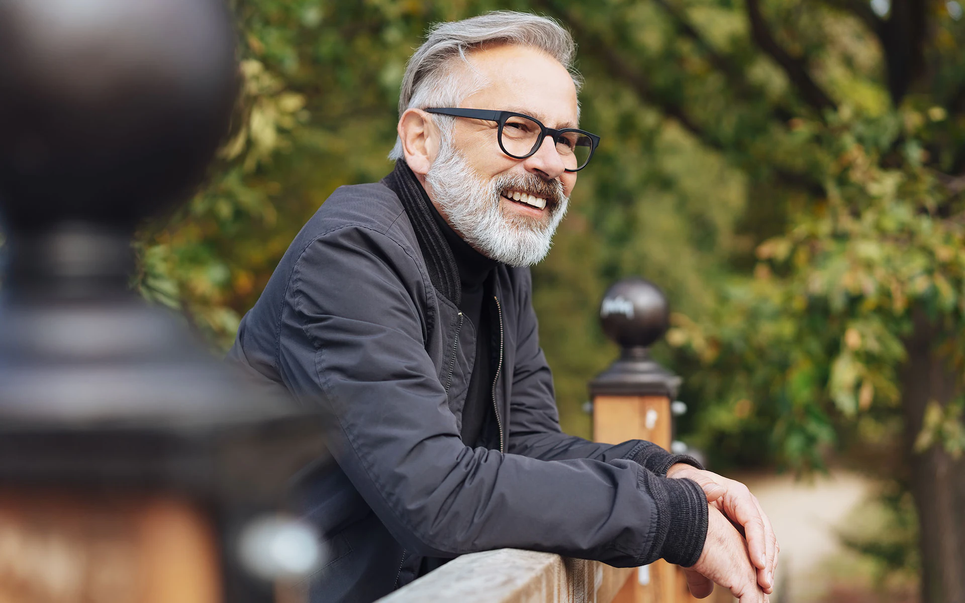 6 Tips for Single Seniors Using Dating Apps for the First Time